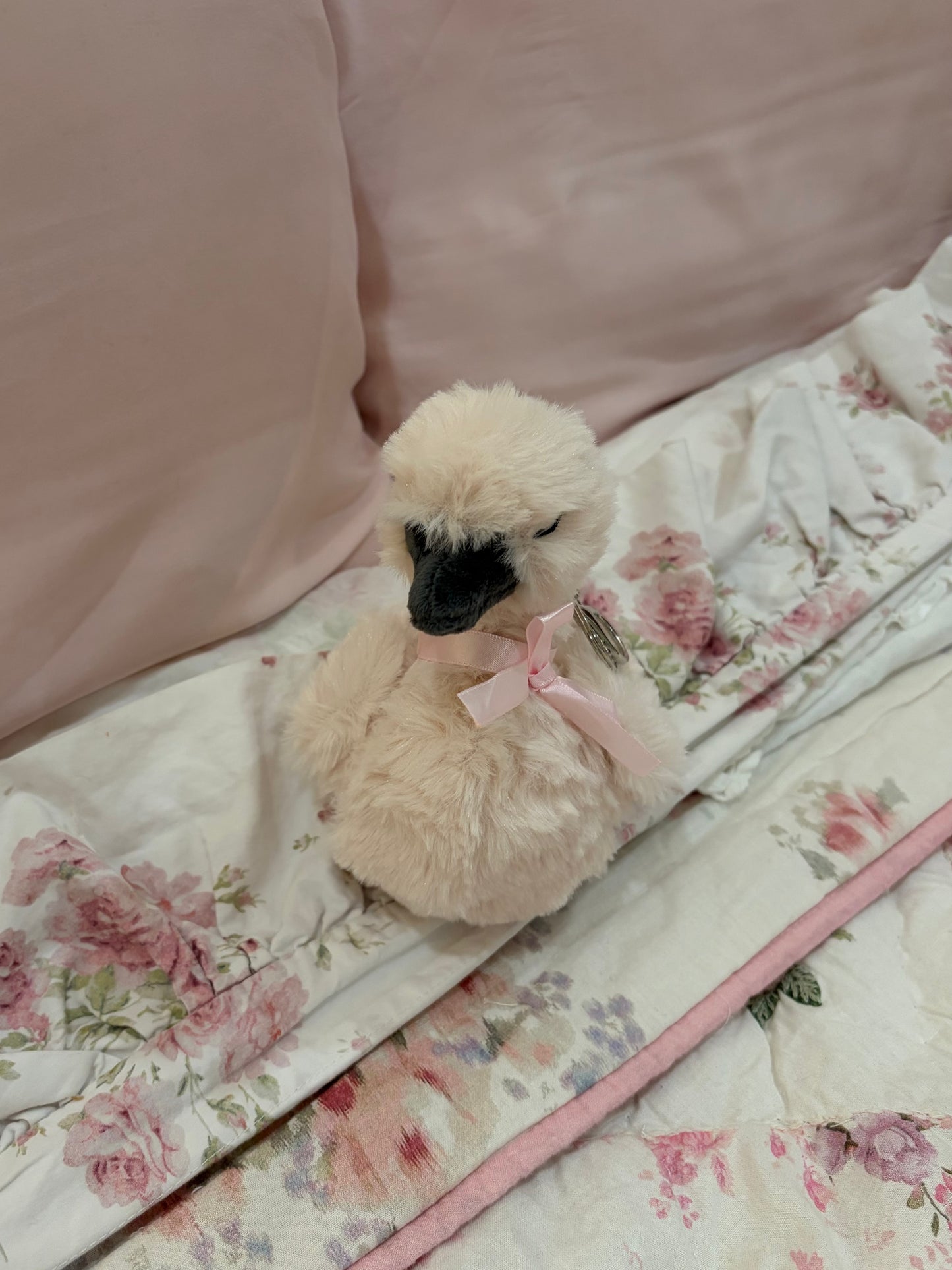 baby swan keychain